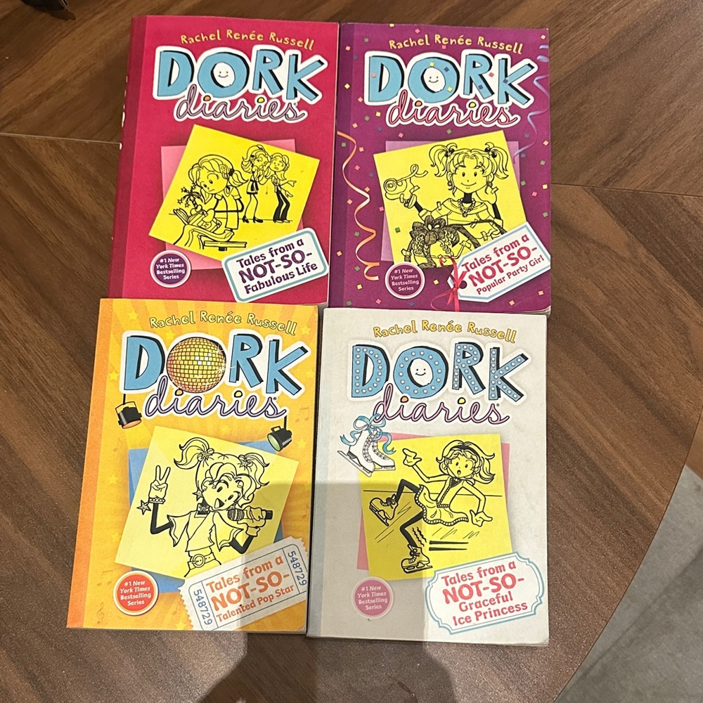 Dork Diaries Book Set 1-11